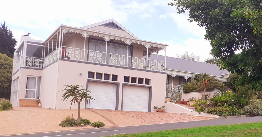 5 Bedroom Property for Sale in Welgedacht Western Cape